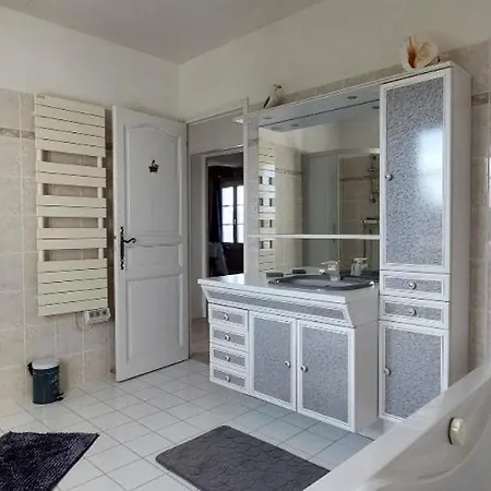 Holiday home Maison En Bord De *